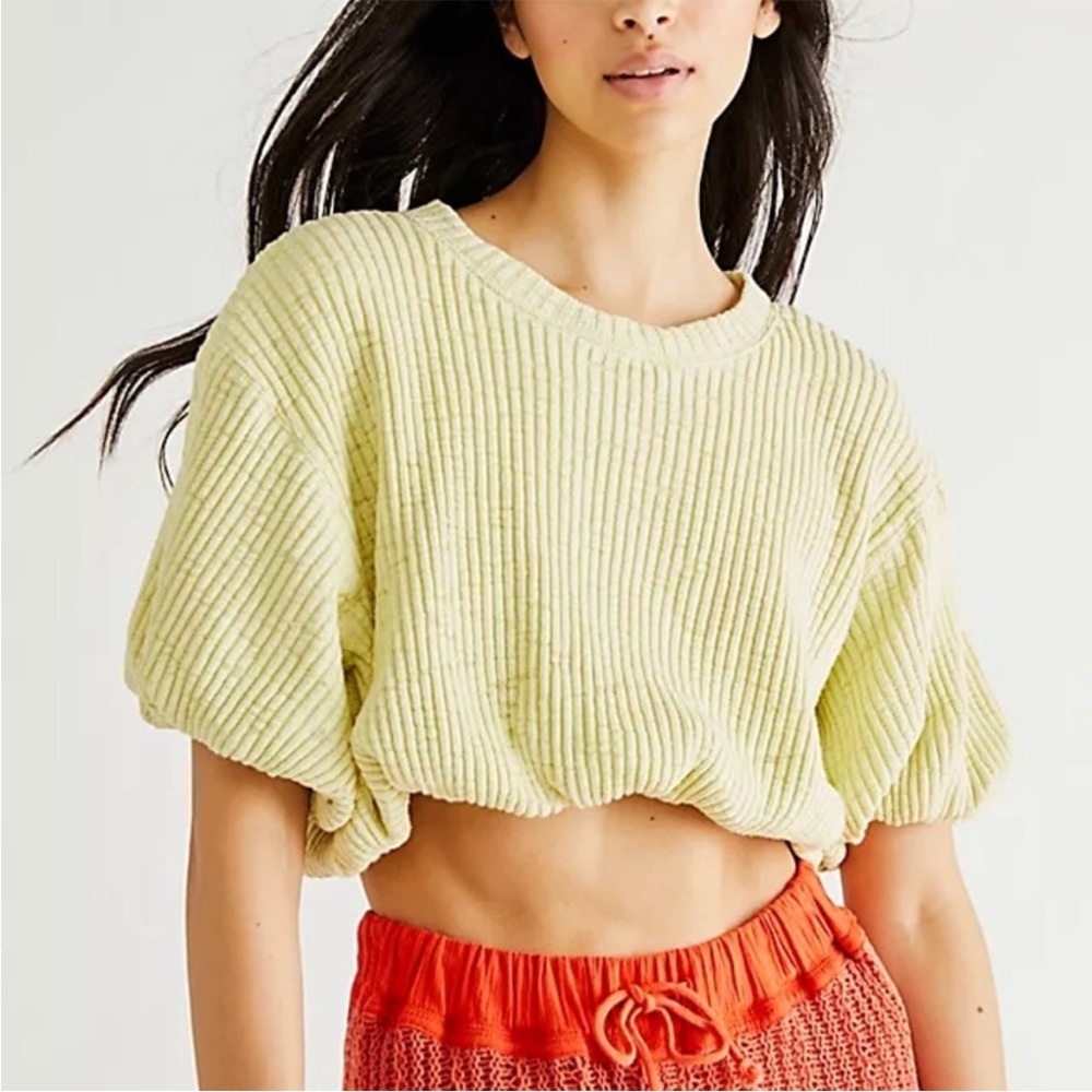 Free People Kelsey Bubble Cropped Tee in Yellow- Size M